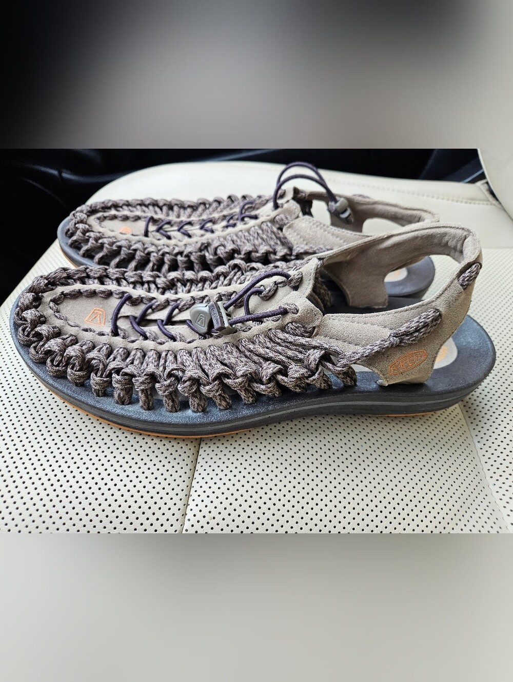 Keen Uneek Sandals Demitasse/Ketchup Men's Size US 11.5 UK 10.5 Corded Leather